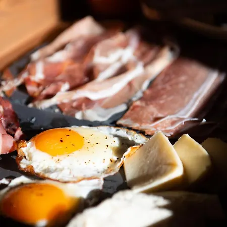 Agri La Quercia E Il Frassino Fino Del Monte
